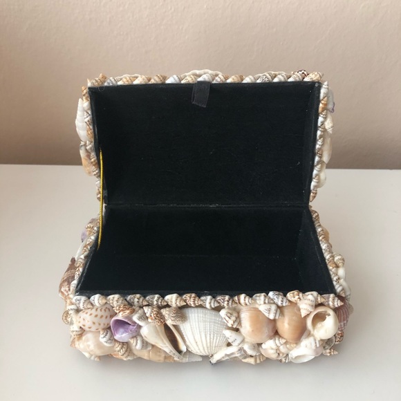 Seashell Box - Picture 2 of 2